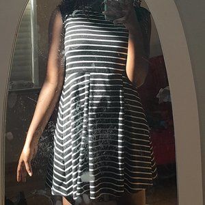 Black and white stripped Cherokee xl short sleeve dress